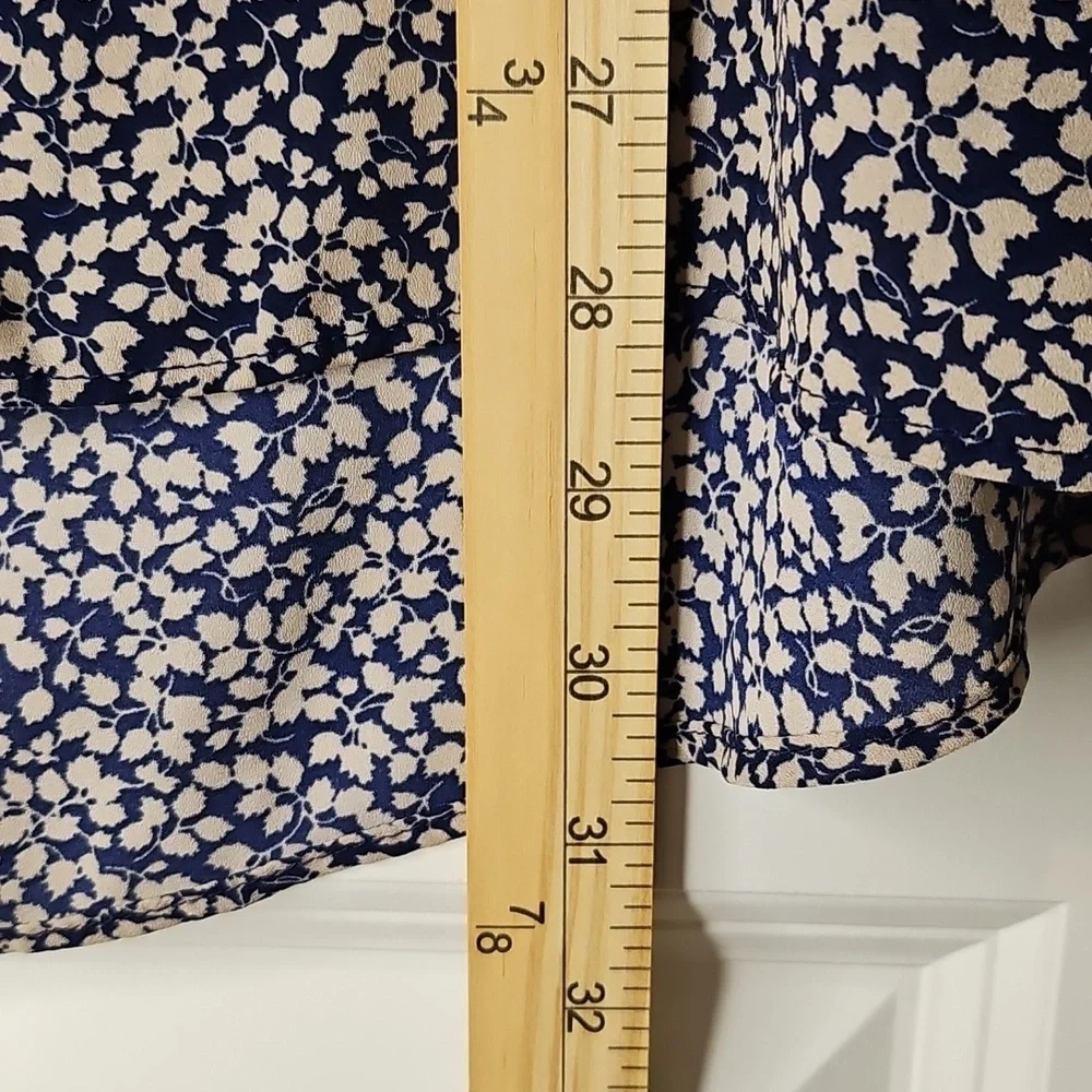 Harlowe & Graham Navy Floral Ruffle Neck Tunic Blouse Size L Boho Romantic Boho - Picture 11 of 11